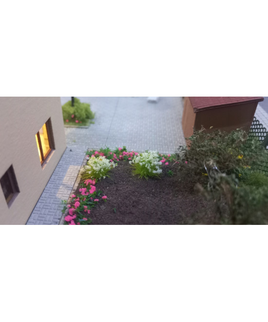 Posypka, kwiatki, krzaczki, biały, śnieg na makietę