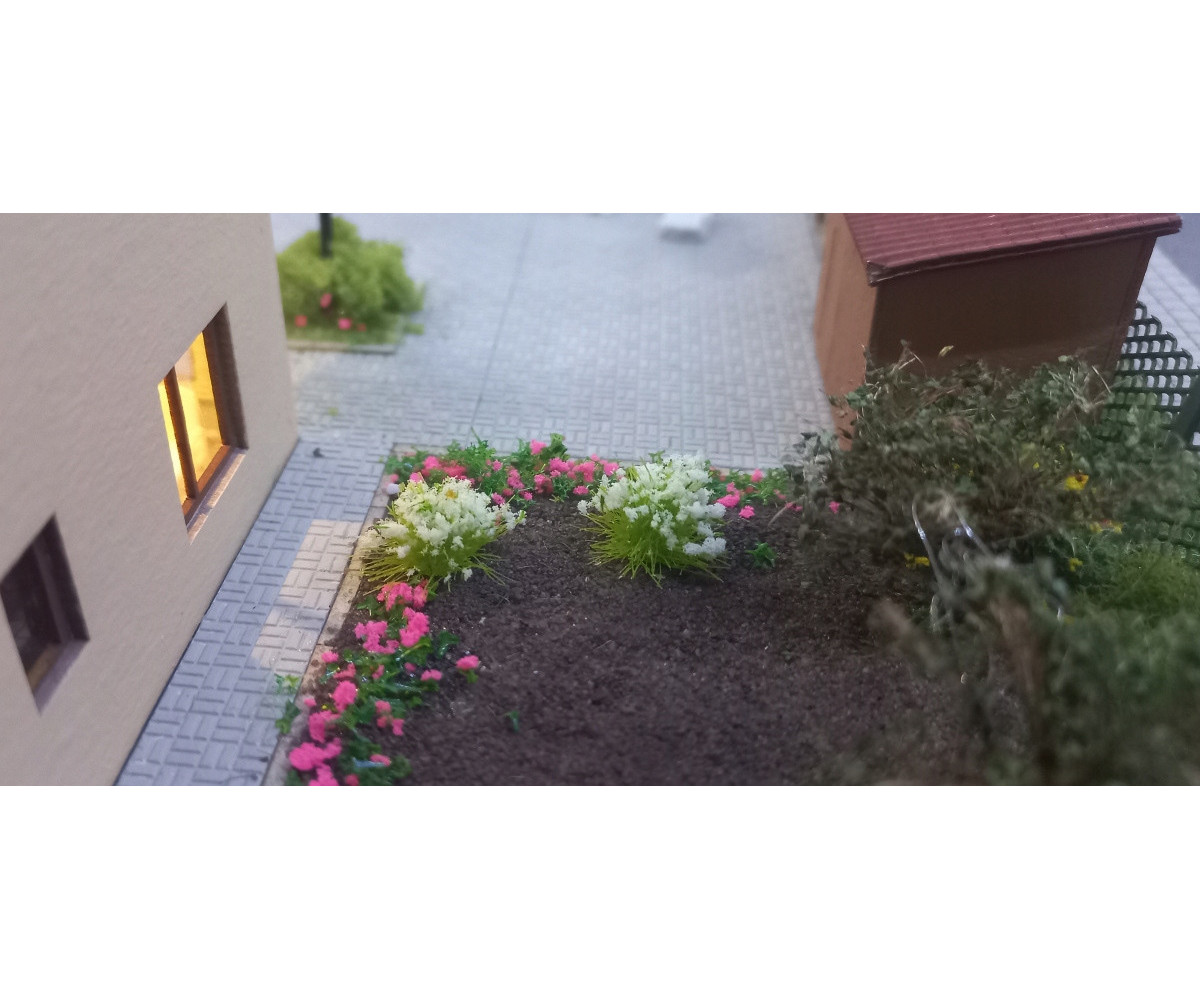 Posypka, kwiatki, krzaczki, biały, śnieg na makietę