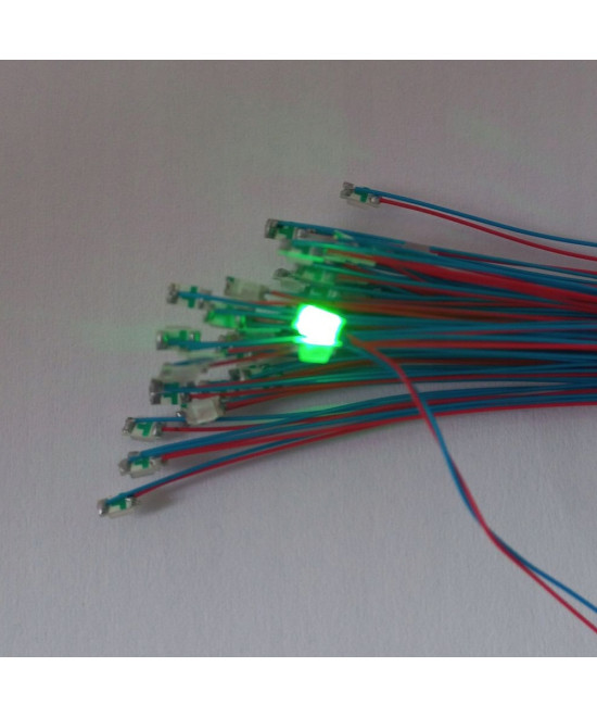 Dioda LED 1206 3v z przewodami 30cm zielona