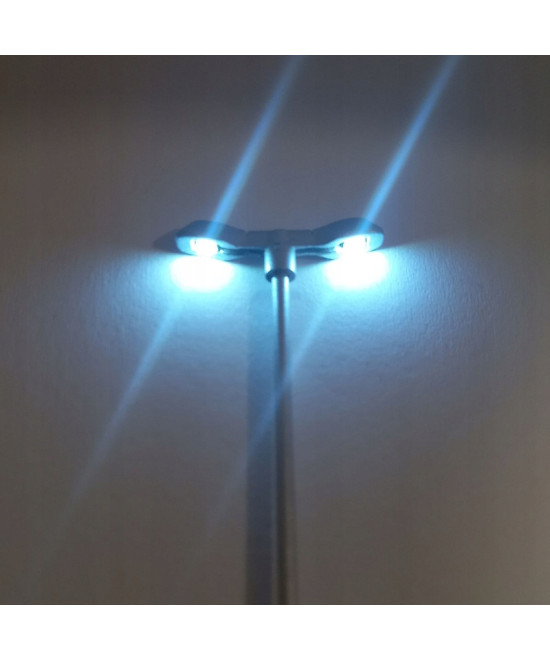 Latarnia dwuramienna biała zimna TT typ 4