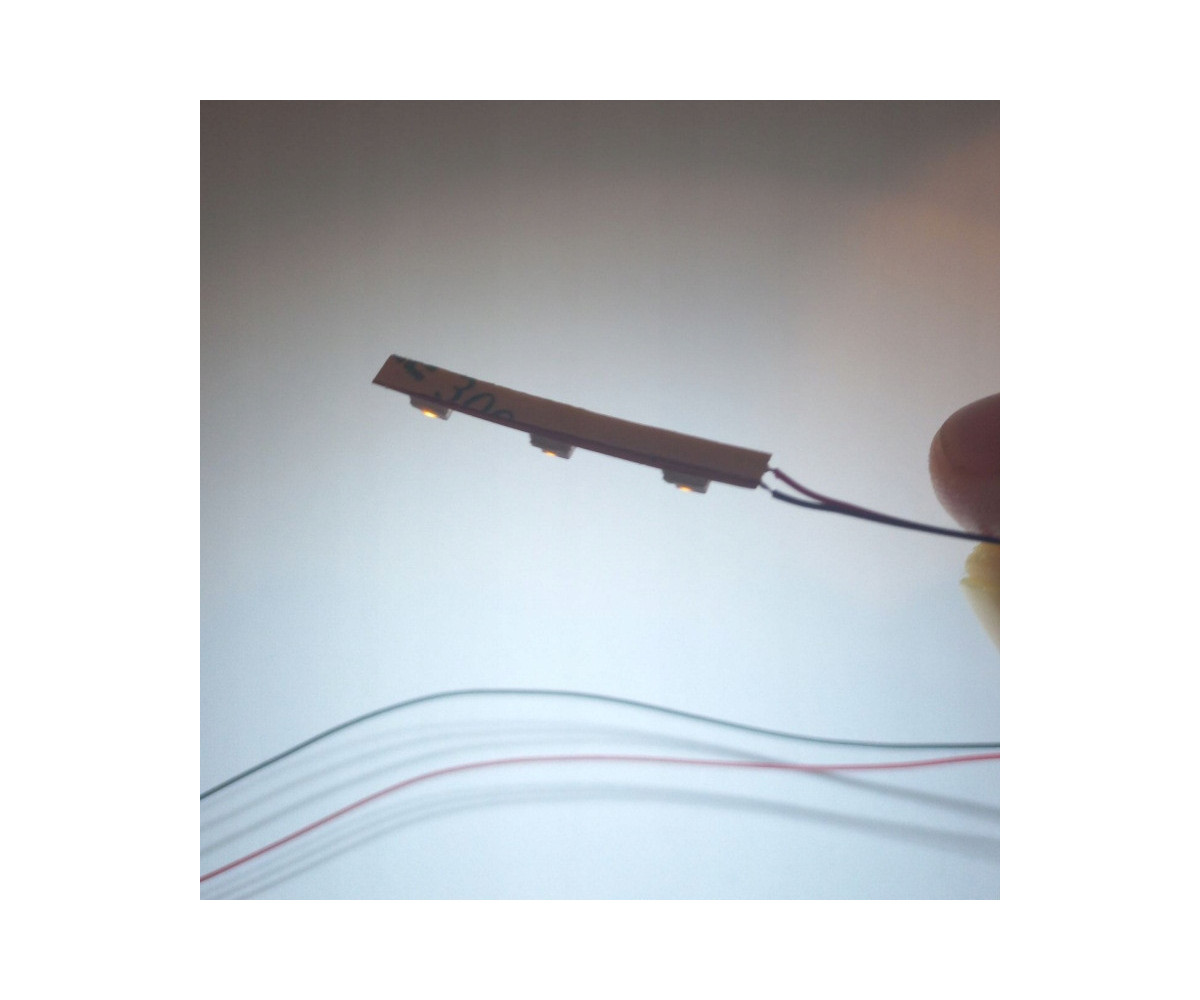 Pasek LED 12v biały zimny - 3 diody, 3mm, oświetlenie peronów, budynków