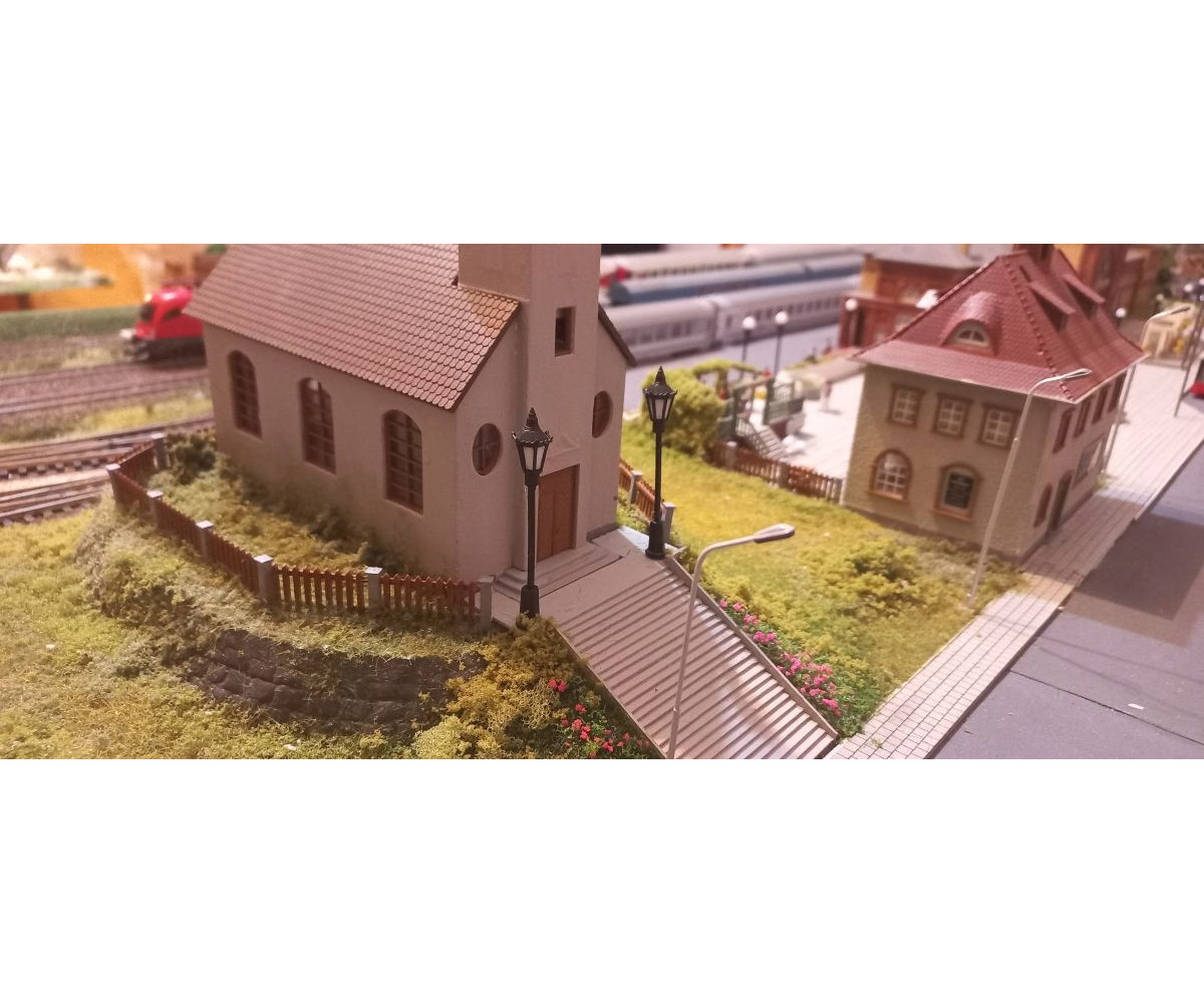 Latarnia parkowa H0, lampa led biała 3v - 4 sztuki