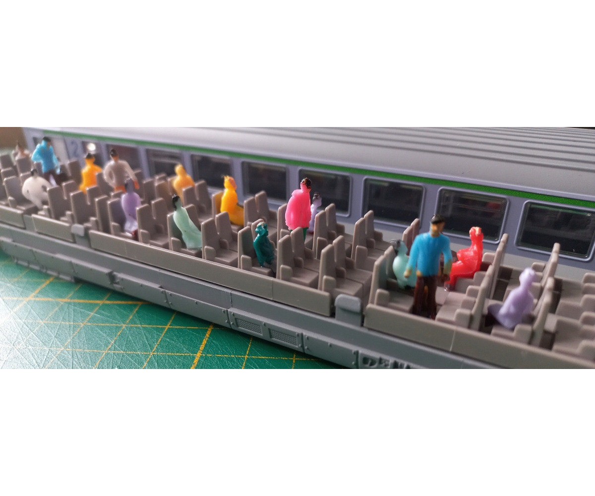 Ludziki, postacie, figurki H0 siedzące - 100 sztuk