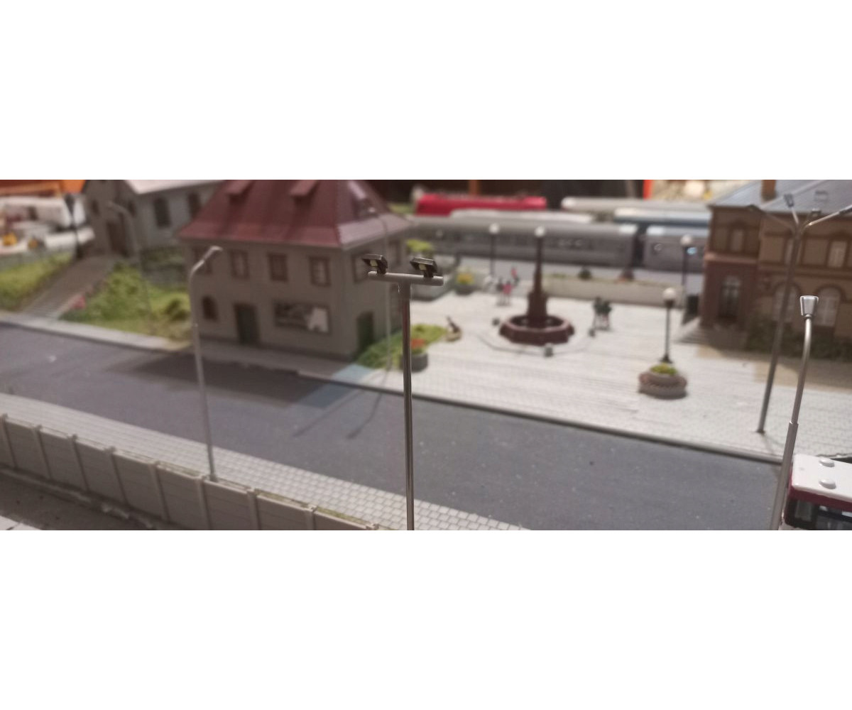 Lampa uliczna,latarnia LED 2x, 3v,rezystory GRATIS