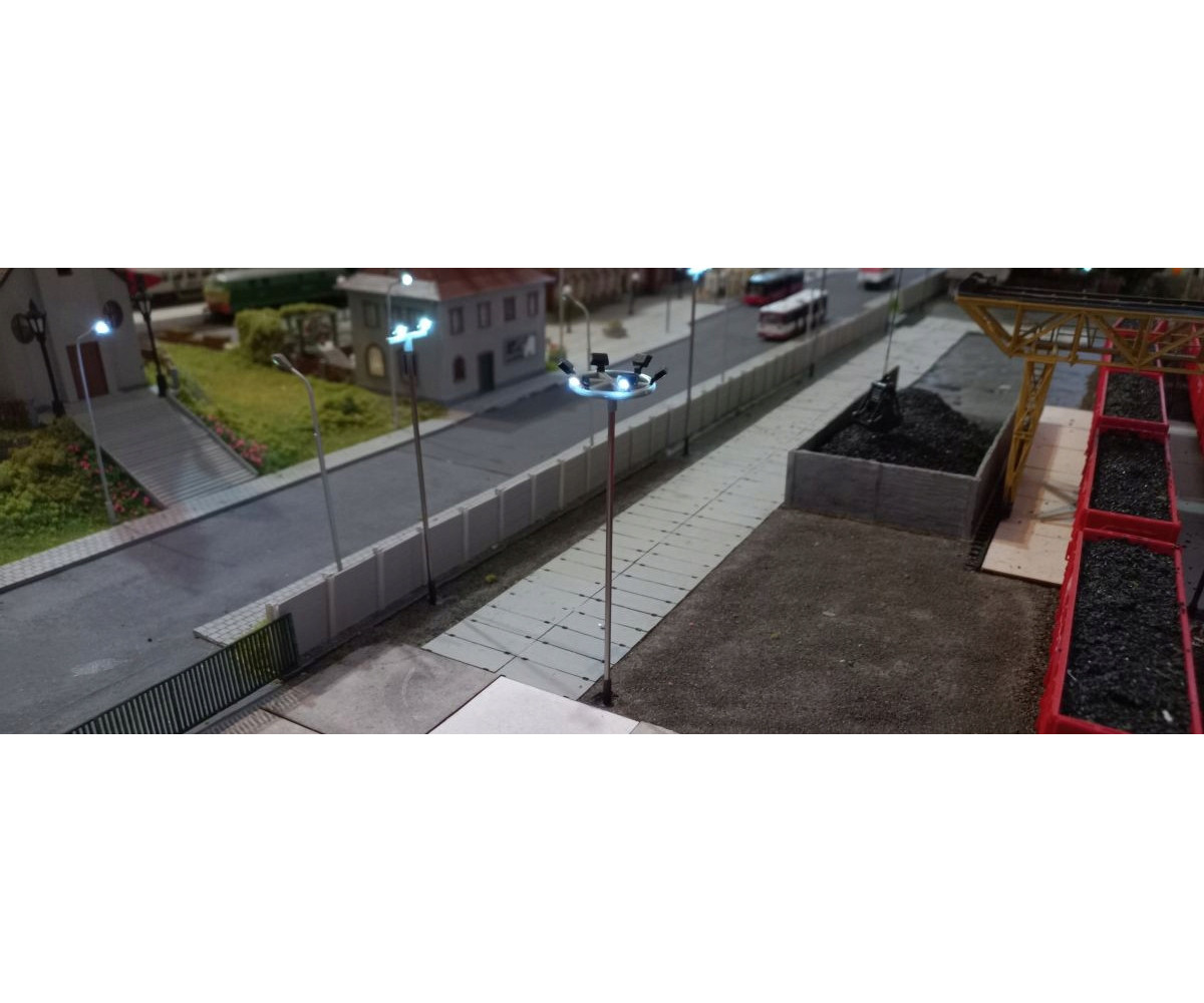 Lampa uliczna,latarnia LED 6x, 3v, rezystor GRATIS