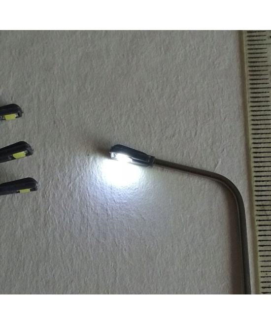 Latarnia lampa Led biała zimna 3v, skala H0, rezystor Gratis
