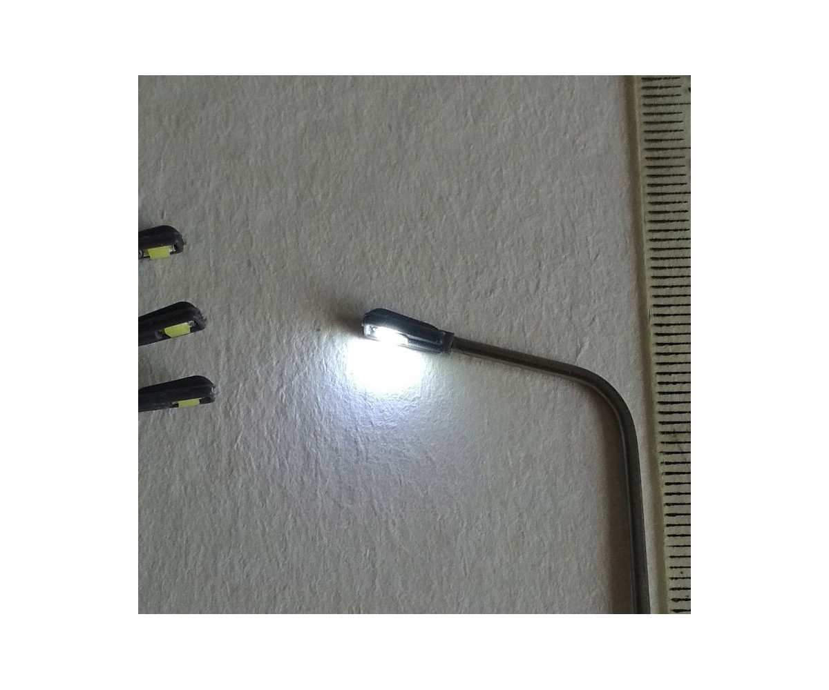 Latarnia lampa Led biała zimna 3v, skala H0, rezystor Gratis