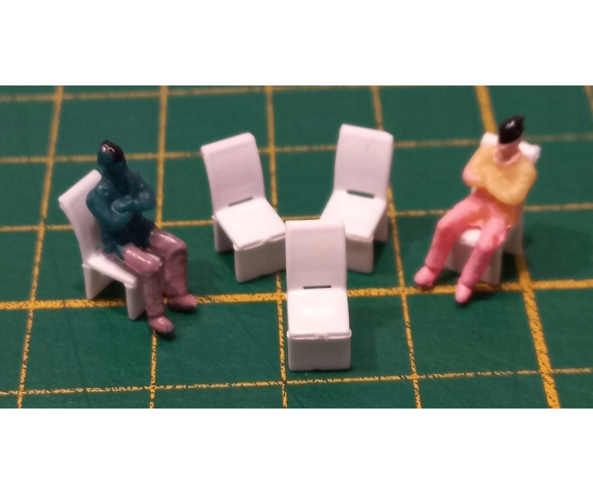 Krzesło białe na makietę , wyposażenie domu