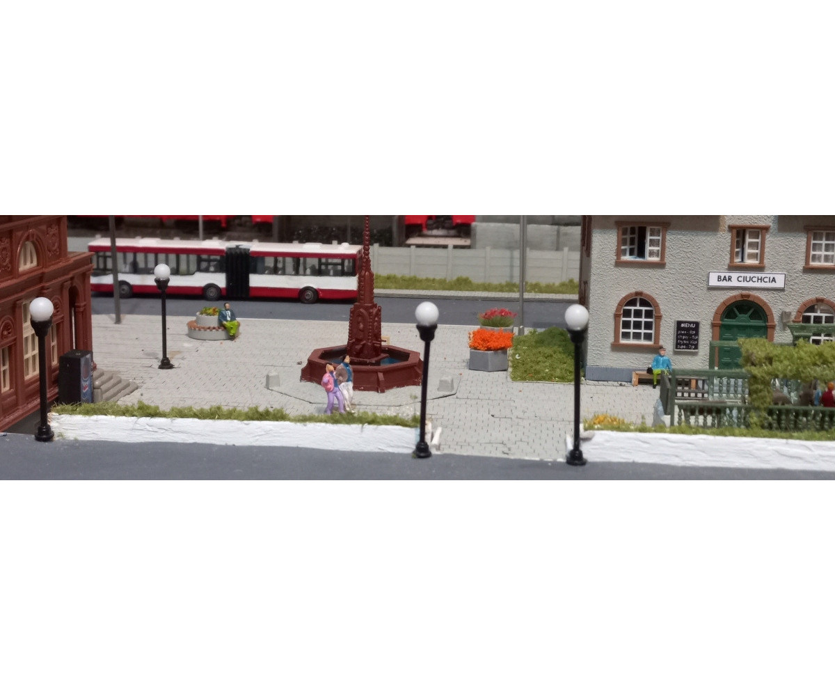 Ludziki postacie figurki H0, potrójne PREMIUM