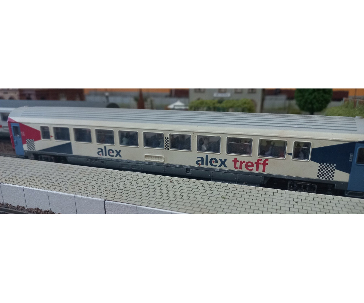 Ludziki, postacie, figurki H0, stojące - 50 sztuk