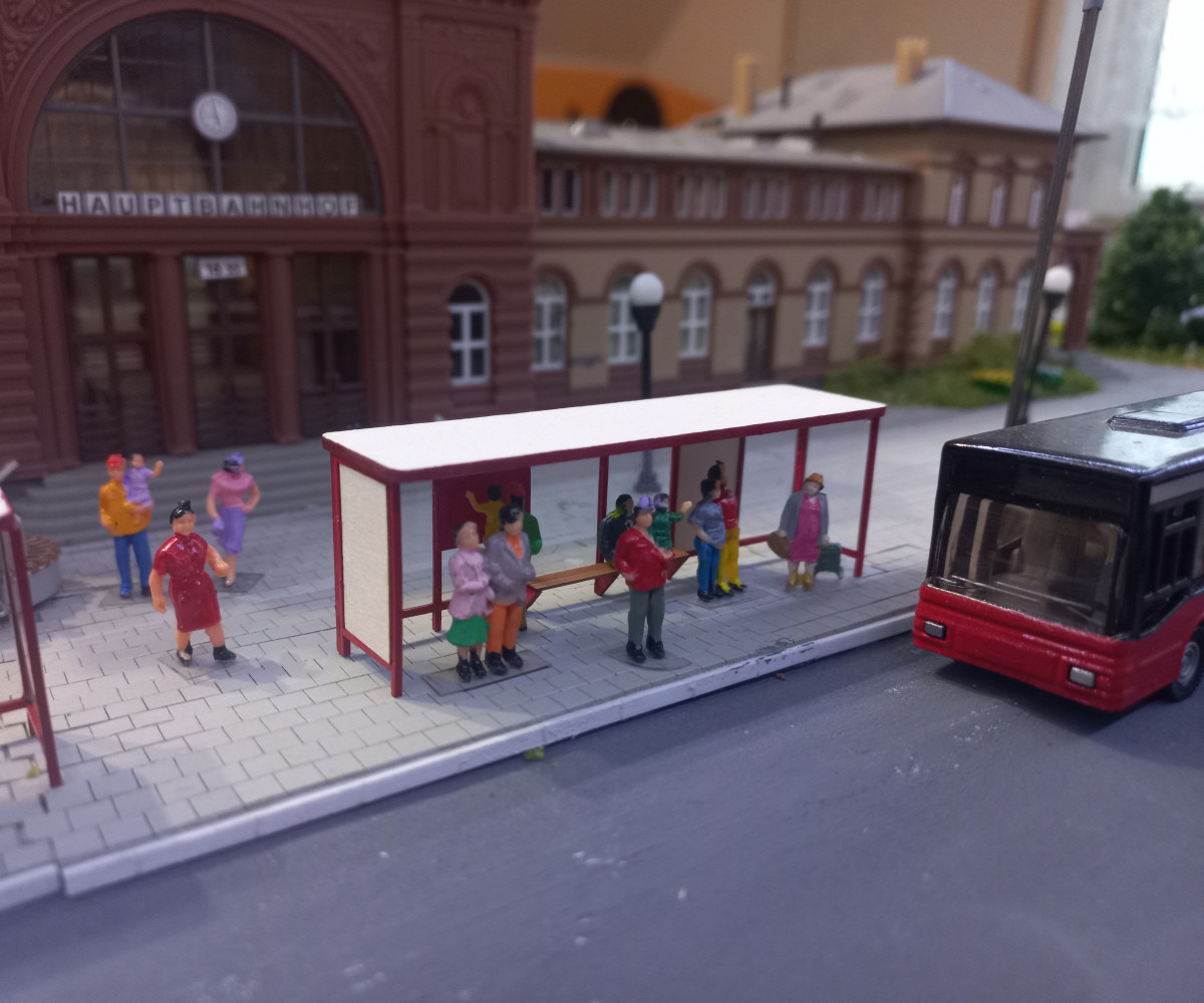 Przystanek autobusowy miejski H0 duży